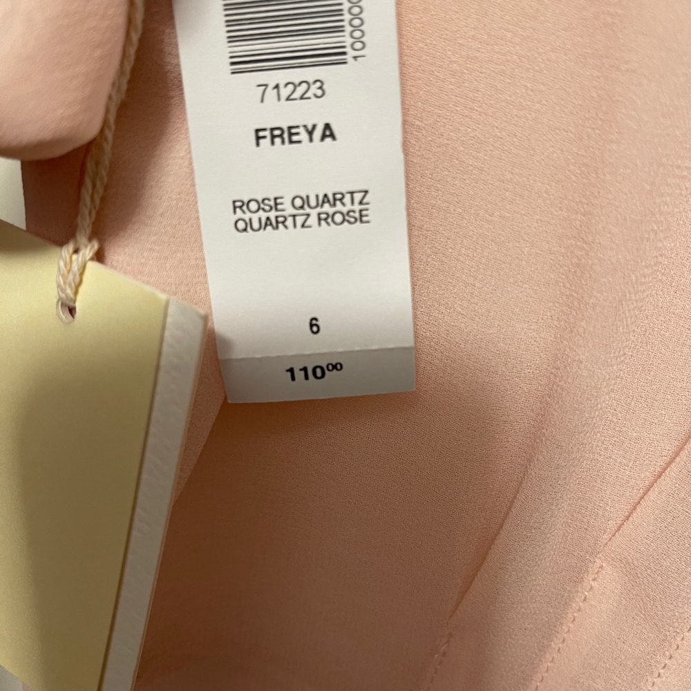 Aritzia dress rose quartz color size 6 - Picture 4 of 4
